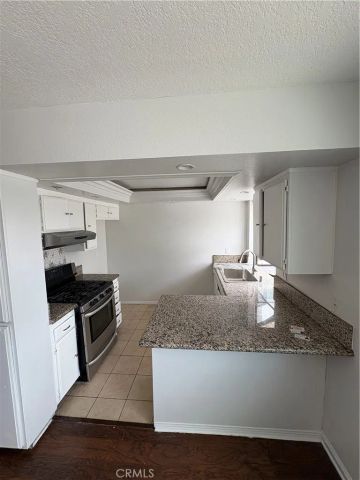 14262 Tyler 10, Sylmar, CA 91342