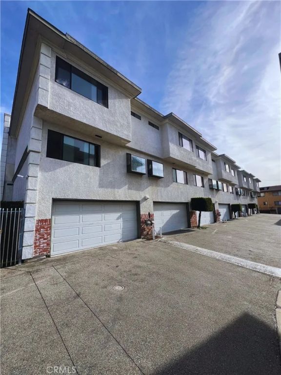 14262 Tyler 10, Sylmar, CA 91342