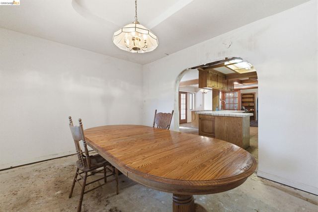 23608 Porcina Way, Columbia, CA 95310