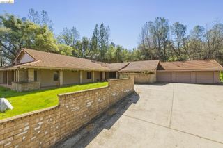 23608 Porcina Way, Columbia, CA 95310