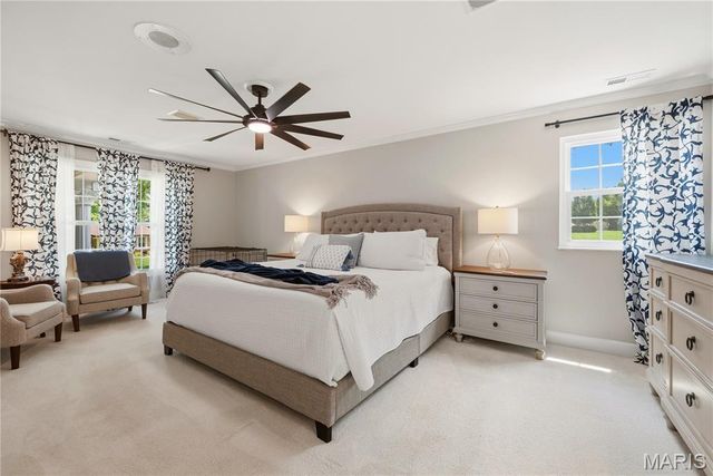 607 Lampadaire Drive, Creve Coeur, MO 63141