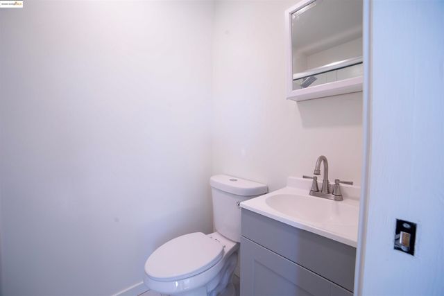 3517 Allendale Ave, Oakland, CA 94619