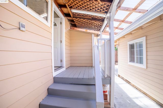 3517 Allendale Ave, Oakland, CA 94619