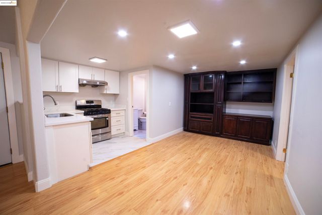 3517 Allendale Ave, Oakland, CA 94619