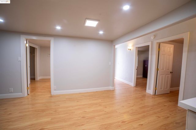 3517 Allendale Ave, Oakland, CA 94619