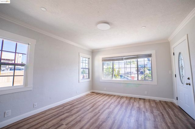 3517 Allendale Ave, Oakland, CA 94619