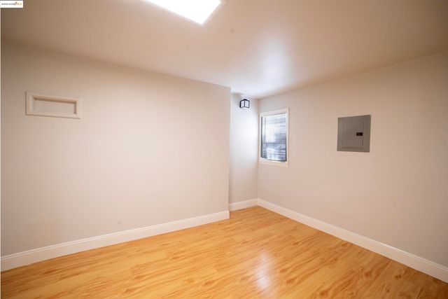 3517 Allendale Ave, Oakland, CA 94619