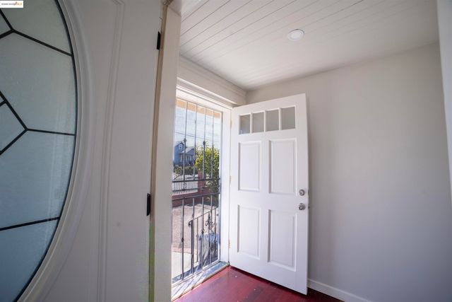 3517 Allendale Ave, Oakland, CA 94619
