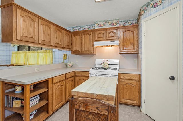 4114 Sweetgum Drive, Conroe, TX 77304