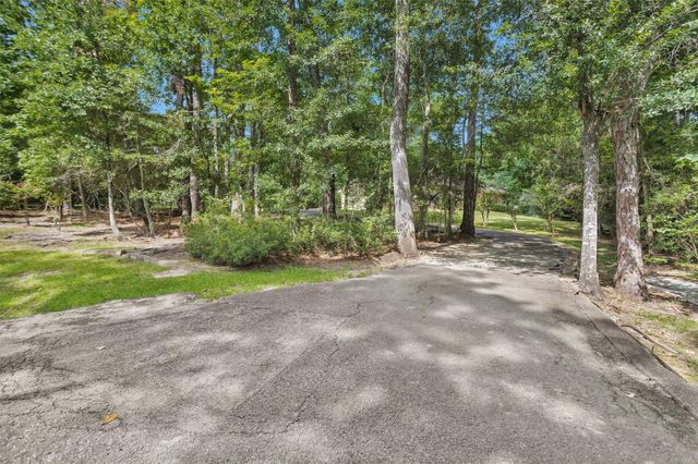4114 Sweetgum Drive, Conroe, TX 77304