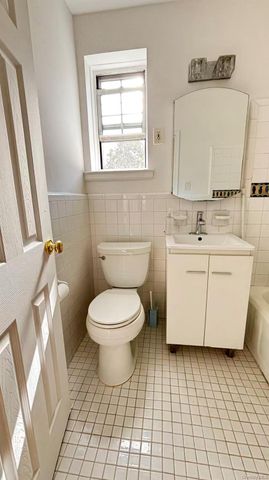 13806 78th Avenue 37D, Kew Garden Hills, NY 11367