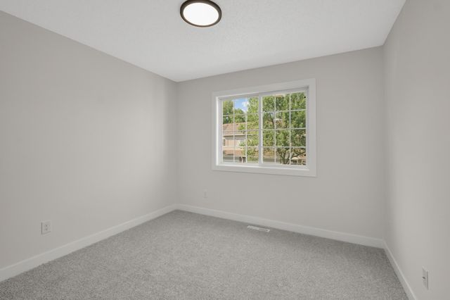 4691 Blaine Avenue 808, Inver Grove Heights, MN 55076