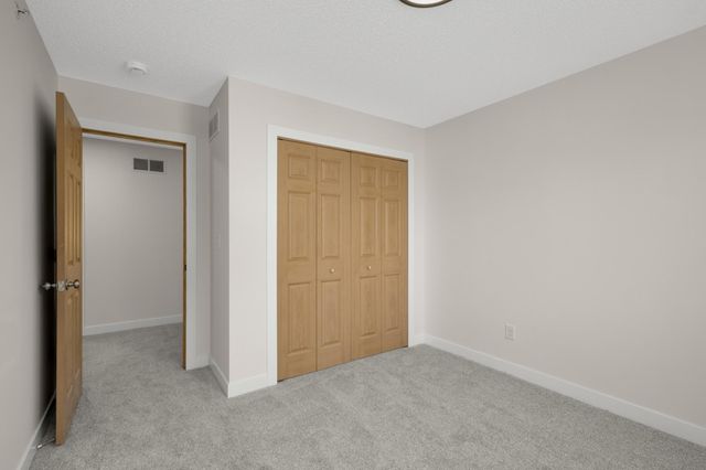 4691 Blaine Avenue 808, Inver Grove Heights, MN 55076