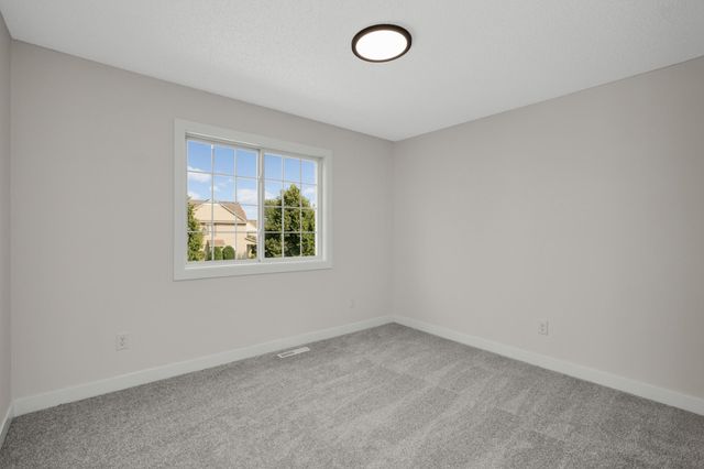 4691 Blaine Avenue 808, Inver Grove Heights, MN 55076