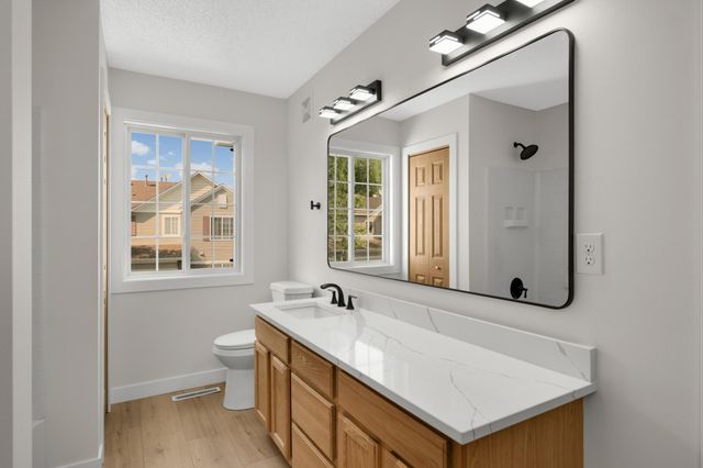 4691 Blaine Avenue 808, Inver Grove Heights, MN 55076