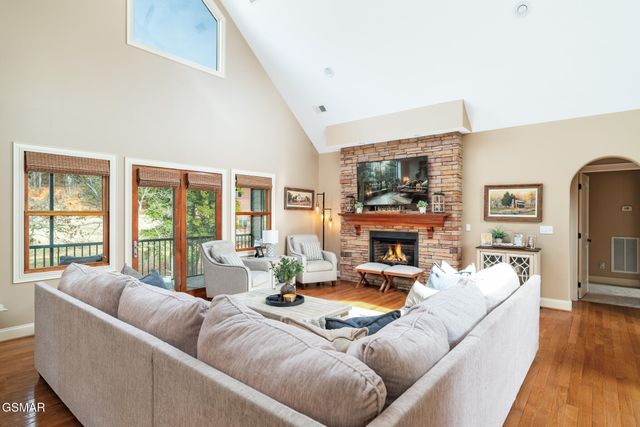 1511 Landmark BLVD Boulevard, Sevierville, TN 37862