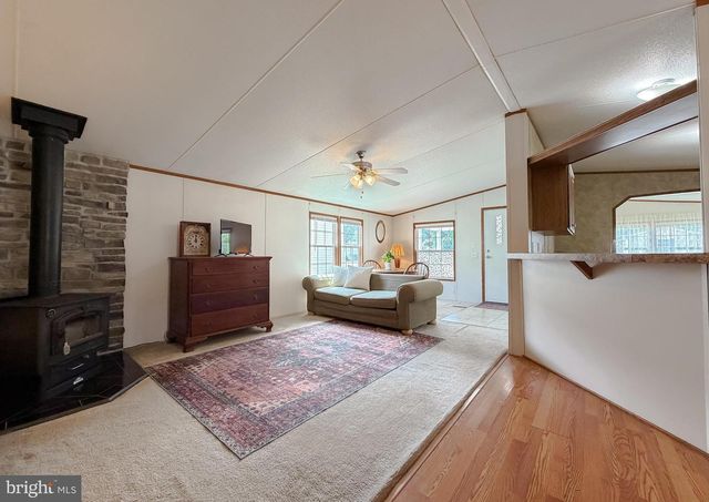 309 BERTS DR, Lothian, MD 20711
