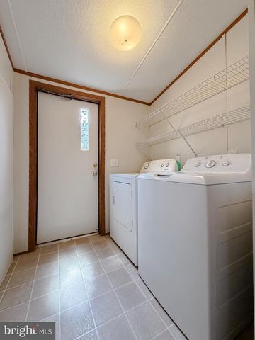 309 BERTS DR, Lothian, MD 20711