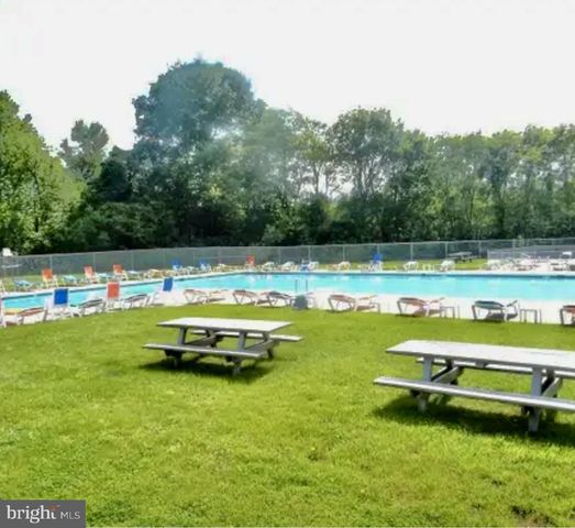 309 BERTS DR, Lothian, MD 20711