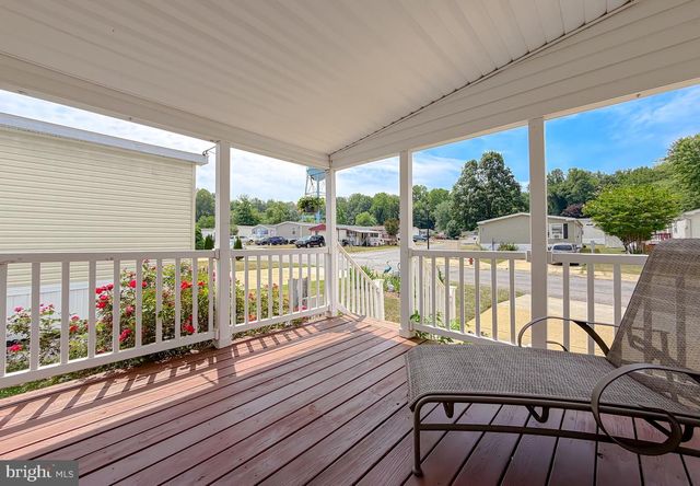 309 BERTS DR, Lothian, MD 20711
