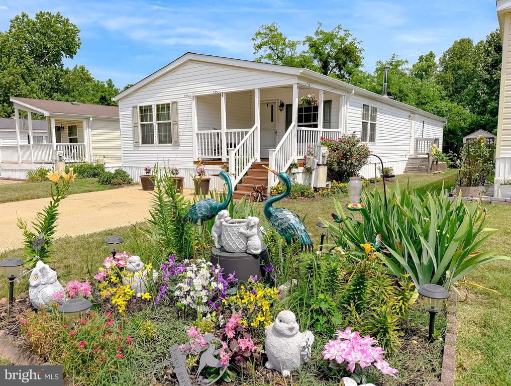 309 BERTS DR, Lothian, MD 20711