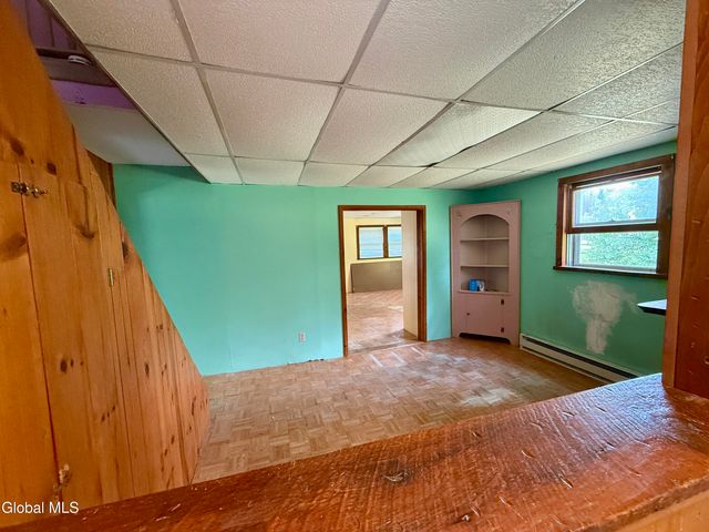 34 Mallory Avenue, Queensbury, NY 12804