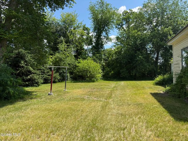 34 Mallory Avenue, Queensbury, NY 12804
