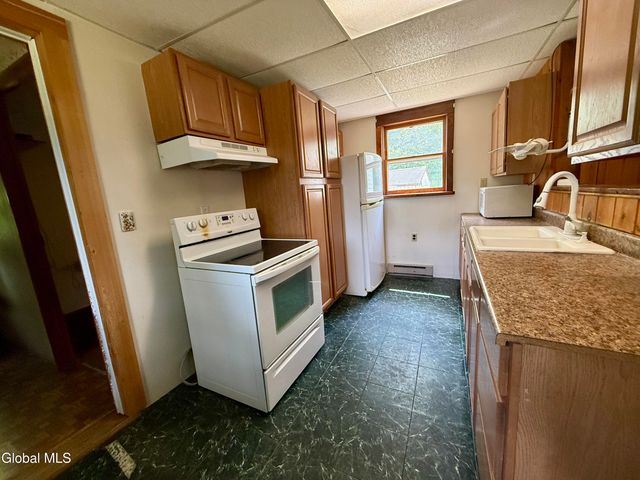 34 Mallory Avenue, Queensbury, NY 12804