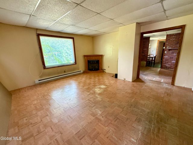 34 Mallory Avenue, Queensbury, NY 12804