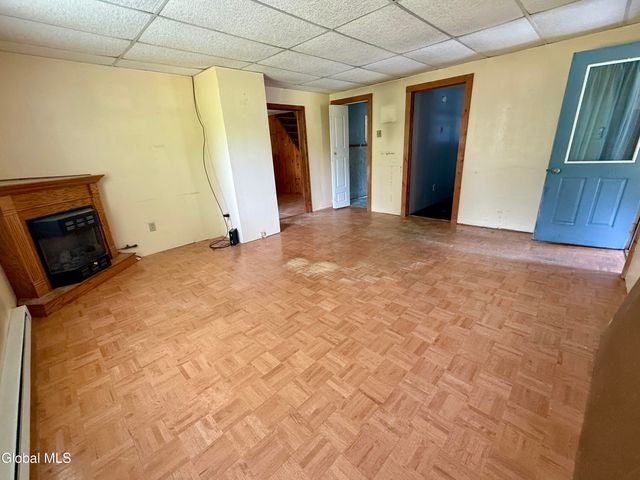 34 Mallory Avenue, Queensbury, NY 12804