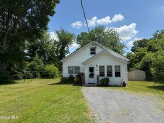 34 Mallory Avenue, Queensbury, NY 12804