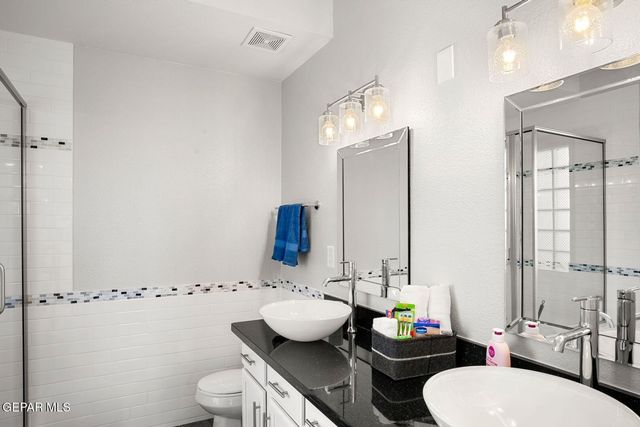 7328 CORONA DEL SOL Drive, El Paso, TX 79911