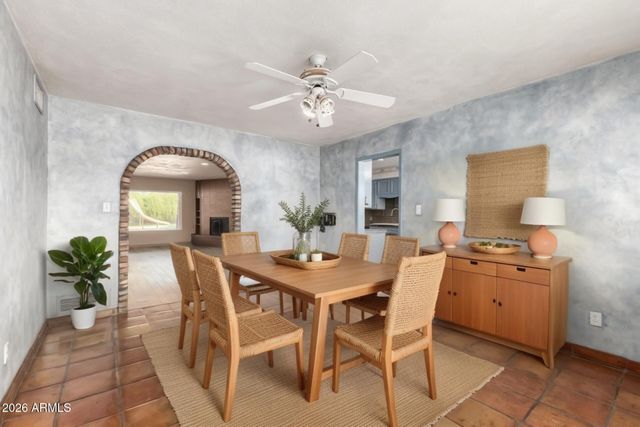 8115 N 11TH Avenue, Phoenix, AZ 85021