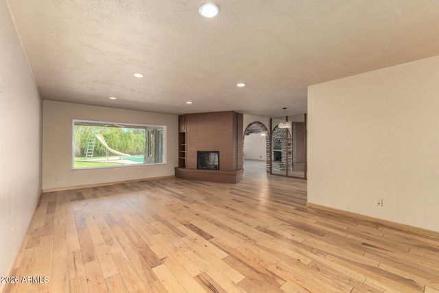 8115 N 11TH Avenue, Phoenix, AZ 85021