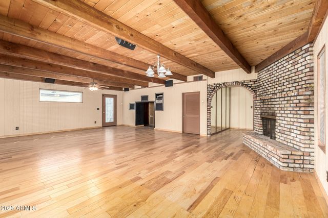 8115 N 11TH Avenue, Phoenix, AZ 85021