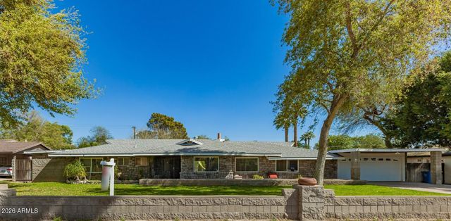 8115 N 11TH Avenue, Phoenix, AZ 85021