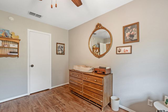 300 Windridge Dr, Whitehouse, TX 75791