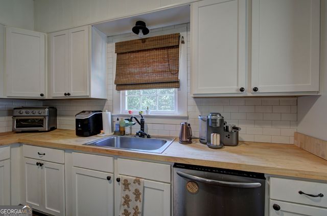 219 Etowah Drive, Cartersville, GA 30120