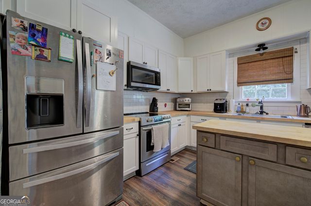219 Etowah Drive, Cartersville, GA 30120