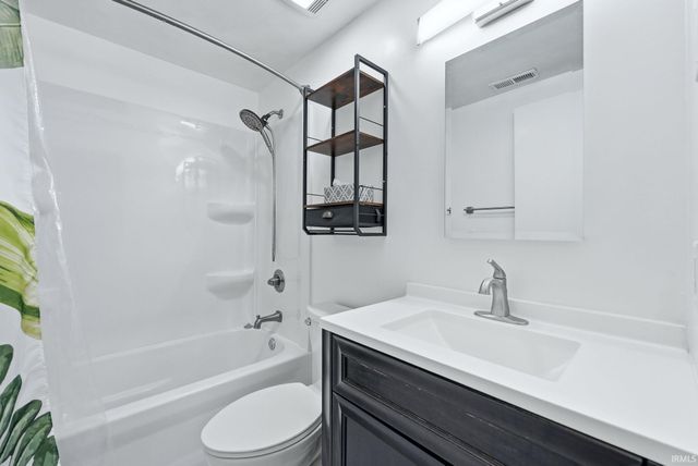 4220 Thorton Drive, Fort Wayne, IN 46815