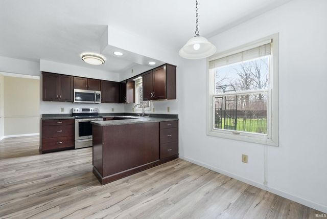 4220 Thorton Drive, Fort Wayne, IN 46815