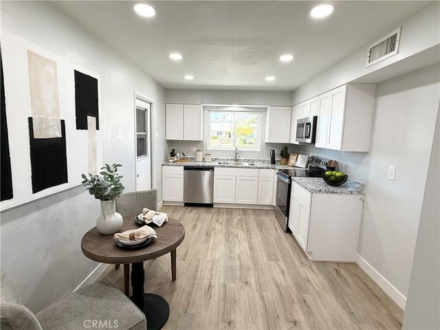 28714 Portsmouth, Menifee, CA 92586