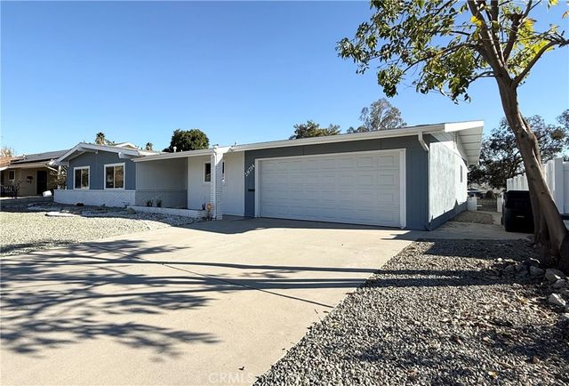 28714 Portsmouth, Menifee, CA 92586