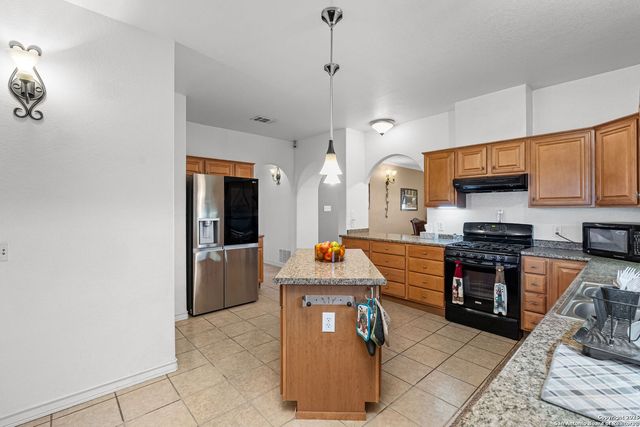 12006 Bobbi Way, San Antonio, TX 78245