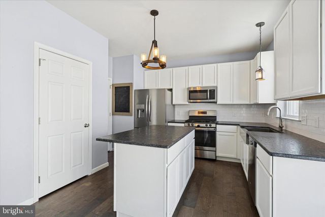 48 CHRISTI DR, Barto, PA 19504