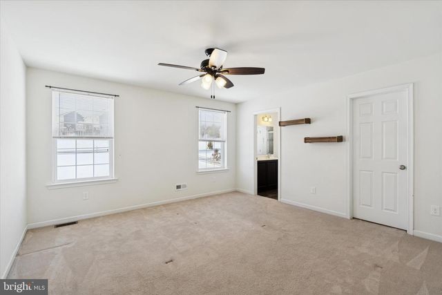 48 CHRISTI DR, Barto, PA 19504