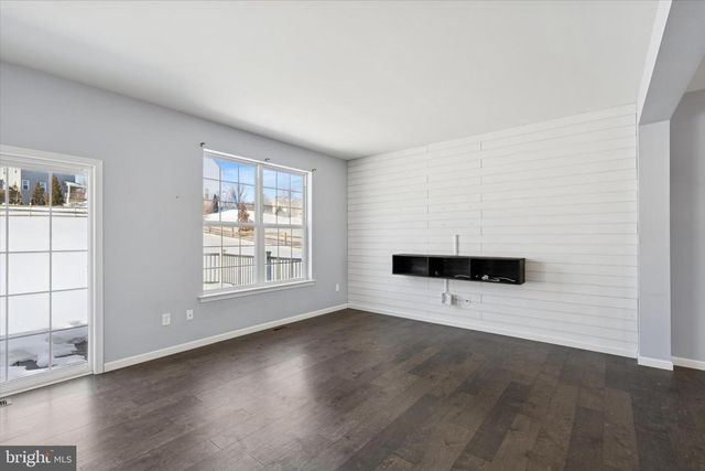 48 CHRISTI DR, Barto, PA 19504