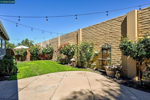 4736 Mammouth Ln, Oakley, CA 94561