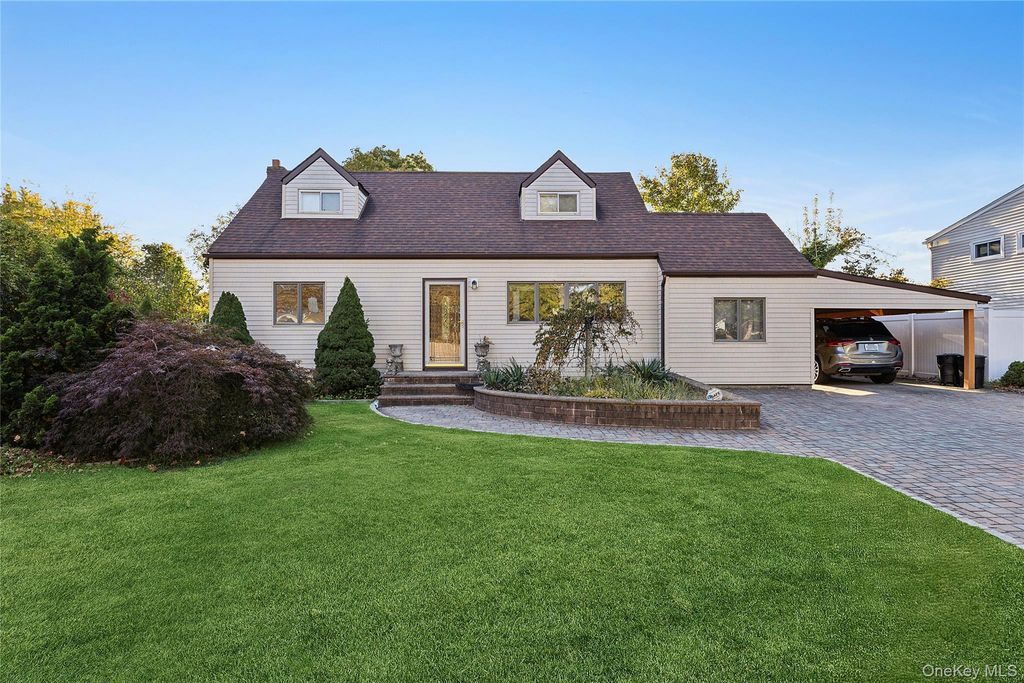 738 Old Town Road, Port Jefferson Station, NY 11776