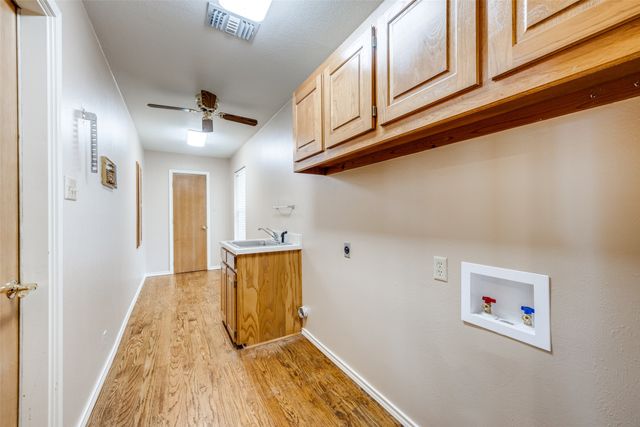 204 Sloan Street, Whitesboro, TX 76273